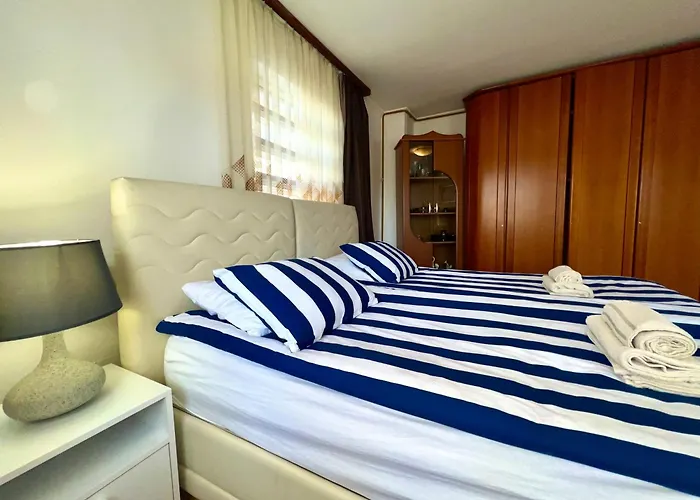 Hani Studio Apartment